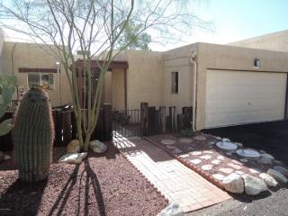 4652 Camino Casa Redondo, Tucson, AZ 85718-3506