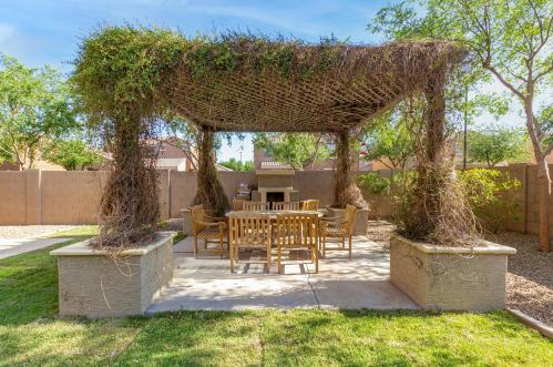 1958 Sunnyvale Ave, Gilbert AZ  85295-9089 exterior