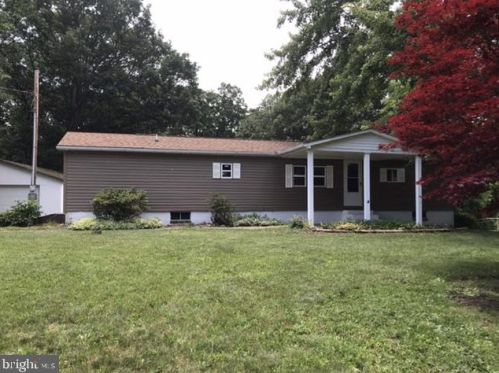 3192 Waterfall Rd, Waterfall, PA 16689-7303