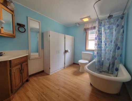 120 Manchester St, Manchester WI  53946-8559 exterior