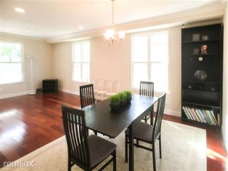 650 Willowgate St, Mountain View CA  94043-4816 exterior