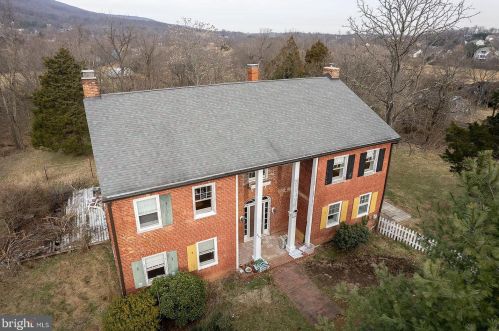 557 Tabler Station Rd, Gerrardstown, WV 25420-4040