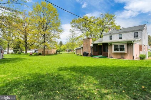 418 Blacklatch Ln, Camp Hill PA  17011-8414 exterior