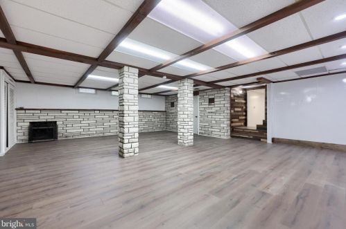 3450 Fishing Crk Vly Rd, Harrisburg PA 17112-9627 exterior