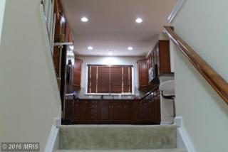 22714 Ferncrest Ter, Ashburn VA  20148-6420 exterior