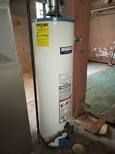 1628 37, Milwaukee WI 53208-1809 exterior