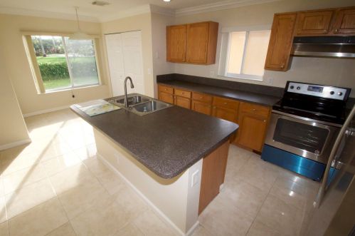 4014 Rocks Point Pl, West Palm Beach, FL 33407-1103