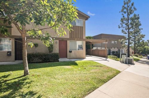 7863 Camino Raposa, San Diego, CA 92122-2005