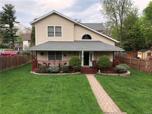 42 Sand St, Garnerville, NY 10923-1430