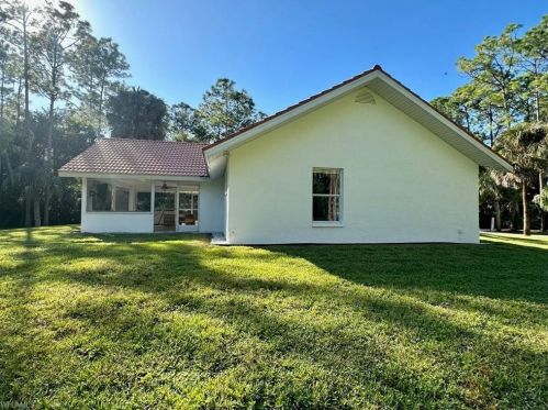 4580 1st Ave, Naples FL  34119-2651 exterior