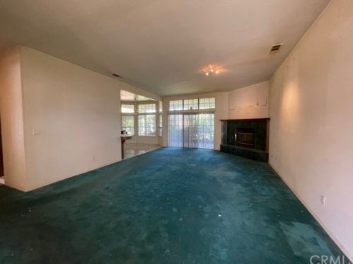 15926 Sammie Ave, Bakersfield, CA 93314-8404