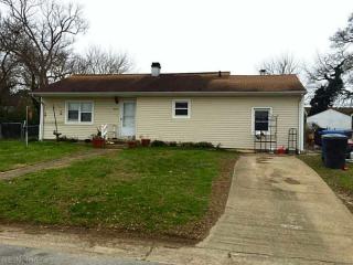 5561 Aurora Dr, Virginia Beach VA  23455-3146 exterior