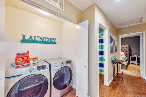 43123 Fleetwood Dr, Lancaster CA 93535-5213 exterior