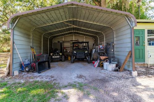 10710 Mcintosh Rd, Thonotosassa FL  33592-3945 exterior