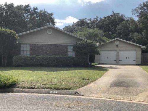 3176 Bent Oak Rd, Pensacola, FL 32526-2805