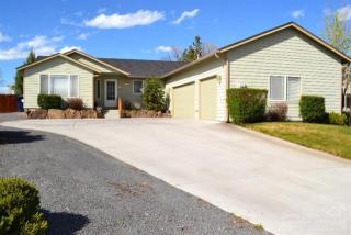 2223 Hemlock Pl, Eagle Crest, OR 97756-8435