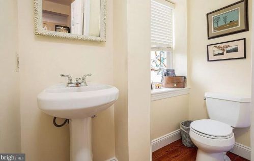 41 Cassatt Ave, Berwyn PA  19312-1310 exterior