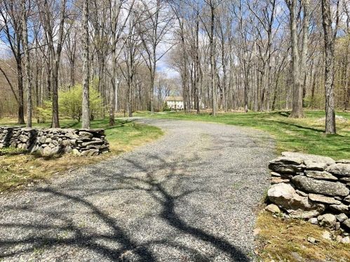 84 Carmel Hill Rd, Washington Depot, CT 06793-1605