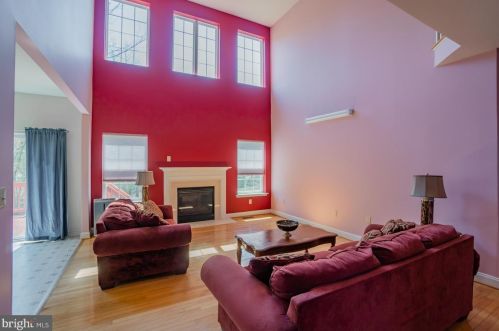 2054 Canyon Creek Rd, Gilbertsville PA  19525-7000 exterior