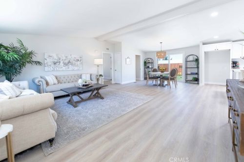 33347 Harvest Way, Wildomar CA 92595-9118 exterior