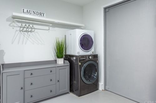 4015 Massachusetts St, Long Beach CA  90814-2826 exterior