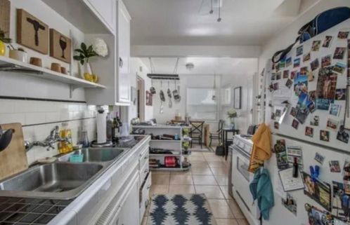 3721 Riviera Dr, San Diego CA 92109-6647 exterior