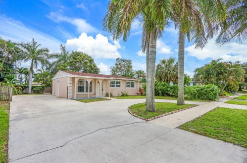 3663 Everglades Rd, West Palm Beach, FL 33410-2314