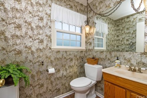 2403 Romneya Dr, Anaheim CA  92806-2229 exterior