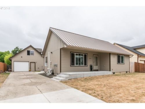 2789 11th St, Lebanon, OR 97355-1070