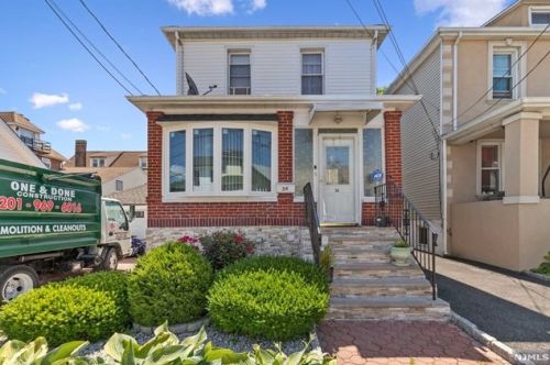 56 Shaler Ave, Fairview NJ  07022-2112 exterior
