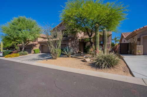 9058 Casitas Del Rio Dr, Scottsdale, AZ 85255-8344