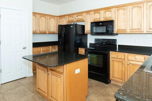 1543 Bentley Cir, Fort Walton Beach, FL 32547-4990