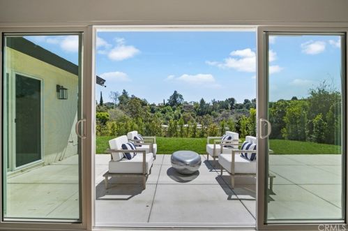 621 Camino Cerrado, South Pasadena CA  91030-4103 exterior