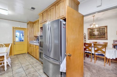 2561 Oregon Ave, Long Beach CA  90806-2826 exterior