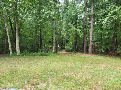 102 Lewis Rd, Norwich, CT 06365-8100