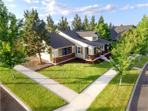 61371 Fairfield Dr, Bend, OR 97702-2738