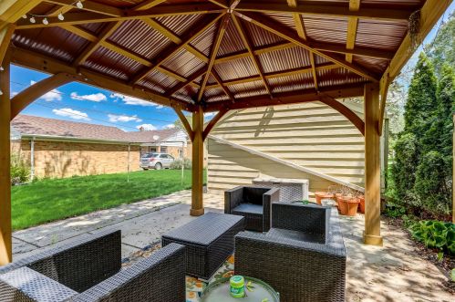 2773 51, Milwaukee WI 53219-3260 exterior