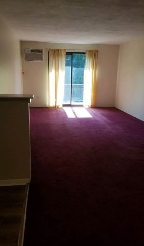 121 Whipple St, Worcester, MA 01610-3053