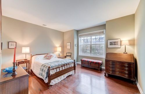 943 Tower Ridge Cir, Middletown NY  10941-2611 exterior