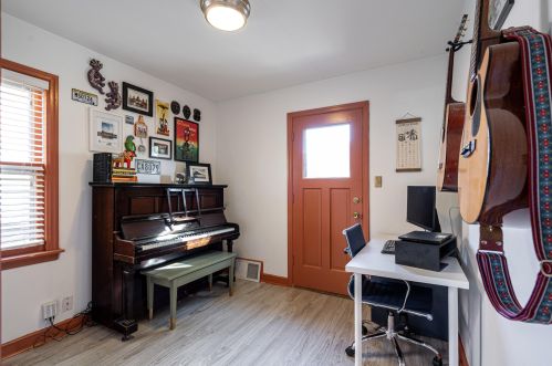 200 79, Milwaukee WI 53219-1707 exterior