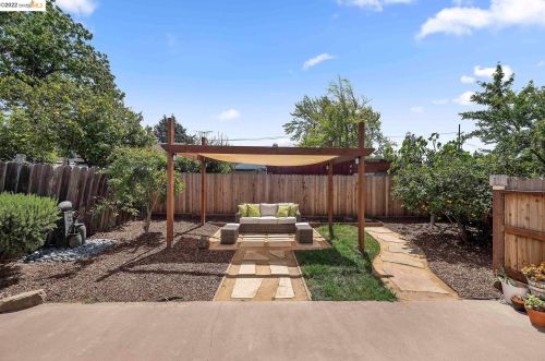 2350 109, Oakland CA  94603-4115 exterior