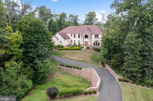 978 Ivy Ln, Pottstown, PA 19464-2990