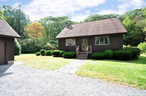 142 Marsh Rd, Litchfield, CT 06759-3011