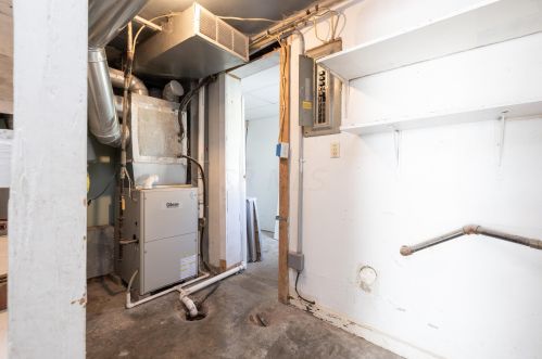 725 Eastern Ave, Bellefontaine OH  43311-2615 exterior