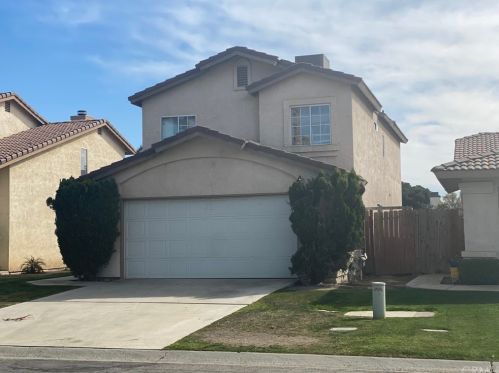 1805 Scenic View Dr, Bakersfield, CA 93307-9315