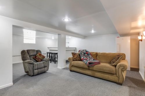 5628 38 Ave, Kenosha WI 53144-2725 exterior