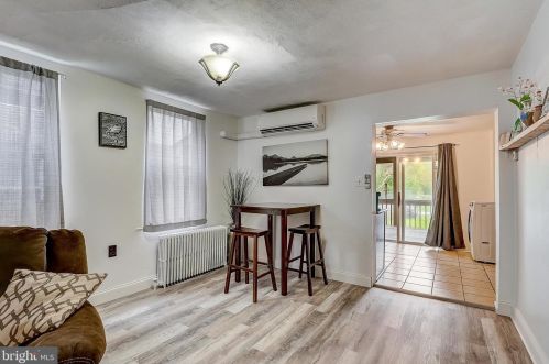 132 Viaduct Ave, Downingtown PA  19335-2847 exterior