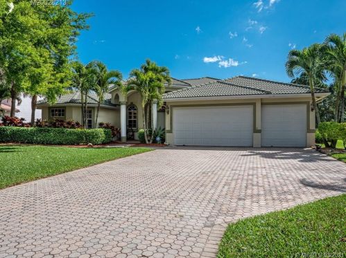 2870 Turtle Pt, Palm City, FL 34990-7929