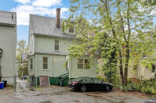 68 Eppirt St, East Orange NJ  07018-2505 exterior