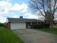2005 Sioux Dr, Circleville, OH 43113-9184